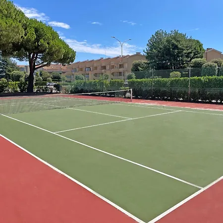 Lovely For Poolside Lovers Apartment *