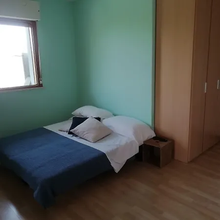 Lovely For Poolside Lovers Apartment *