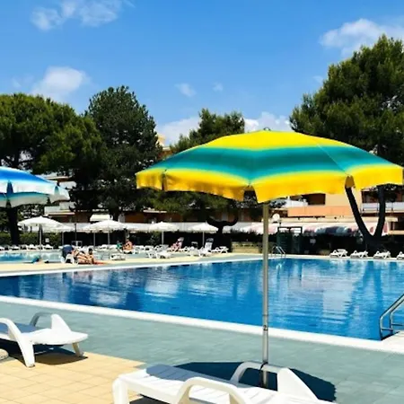 Διαμέρισμα Lovely For Poolside Lovers *